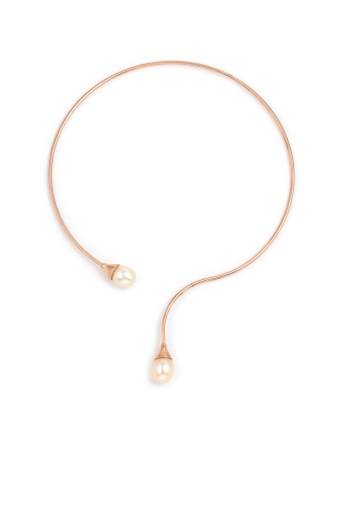 Pearls Necklace in Rose gold polish
