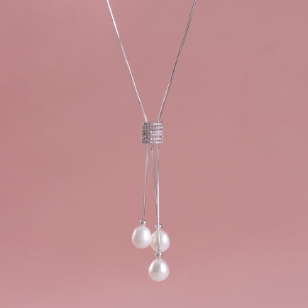 Fancy Three white colour freshwater drop pearls hang