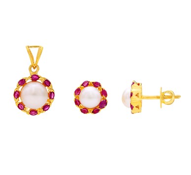 Pearl & Ruby Flower Stud Earrings & Pendant