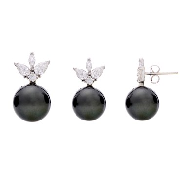 Black & White Drops-From-A-Flower Earrings & Pendant