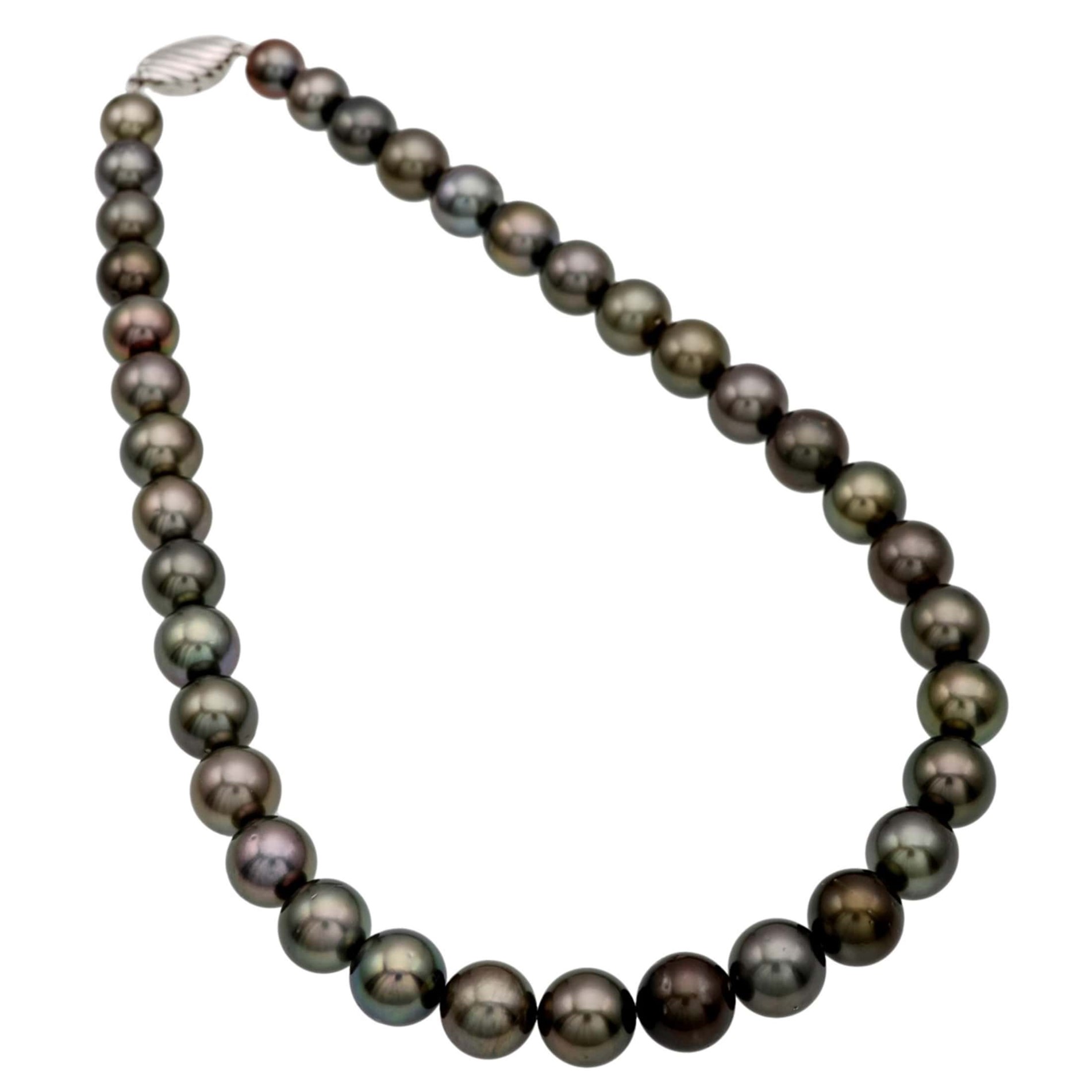 grey pearl necklace