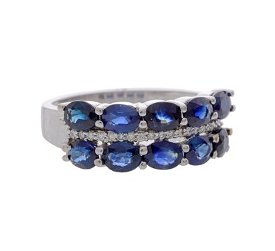 Blue Sapphire & Diamonds Finger Ring